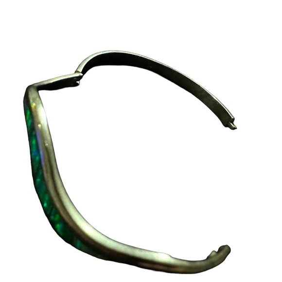 Vintage Sterling Silver Bangle with Opal Inlay and push hidden clasp - Picture 2 of 7
